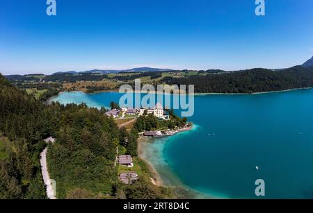 Drohnenschuss, Schloss Fuschl, Fuschlsee, Fuschl am See, Salzkammergut, Land Salzburg, Österreich Stockfoto