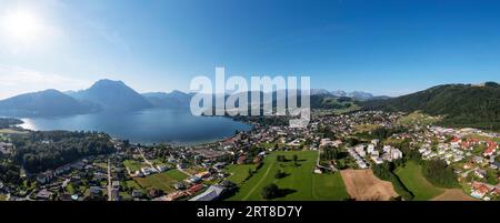 Drohnenaufnahme, Panoramaaufnahme, AltMünster am Traunsee, Salzkammergut, Oberösterreich, Österreich Stockfoto