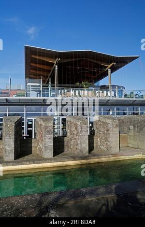 The Mount Stuart Public House, (Wetherspoon's) Restaurant, Mermaid Quay, Cardiff Bay Stockfoto