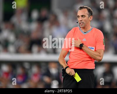 WOLFSBURG - Schiedsrichter Joao Pinheiro während des Freundschaftsspiels zwischen Deutschland und Japan in der Volkswagen Arena am 9. September 2023 in Wolfsburg. ANP | Hollandse Hoogte | GERRIT VAN COLOGNE Stockfoto