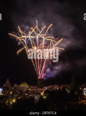 Fête annuelle - Feu d'artifice tiré depuis la Tour César Stockfoto