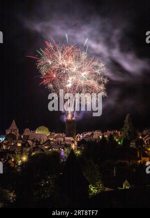 Fête annuelle - Feu d'artifice tiré depuis la Tour César Stockfoto