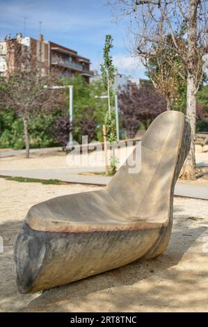 Skulptur im öffentlichen Park des Riera de Sant Climent de Viladecans in Barcelona, Spanien Stockfoto