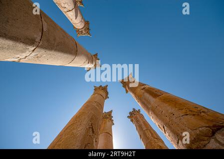 Säulen des Artemis-Tempels, Jerash archäologische Stätte, Jordanien Stockfoto