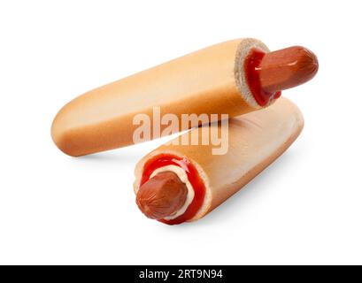 Leckere französische Hot Dogs mit Sauce isoliert auf weiß Stockfoto