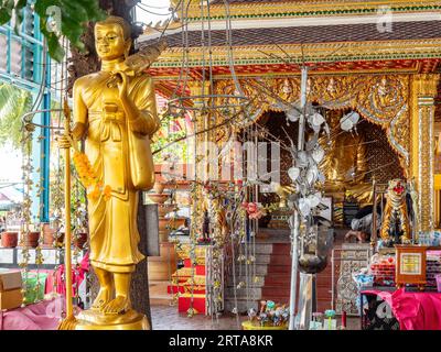 Buddha-Bild im Wat Huai Yai, einem buddhistischen Tempel in Huai Yai, Pattaya Stadt, Chonburi, Thailand. Stockfoto