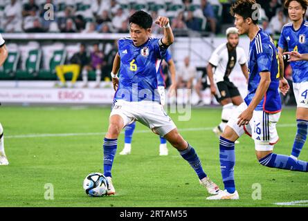 Fussball, Herren, Deutschland, Nationalmannschaft, LŠnderspiel, Volkswagen Arena Wolfsburg: Deutschland - Japan 1:4; Wataru Endo (JPN). DIE BESTIMMUNGEN DER AKTION DFB VERBIETEN DIE VERWENDUNG VON FOTOGRAFIEN ALS BILDSEQUENZEN UND/ODER QUASI-VIDEO. Stockfoto