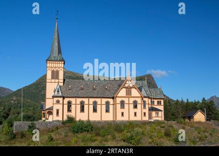 Die Kirche von Vågan, auch bekannt als die Kathedrale von Lofoten, Våganveien, Kabelvåg, Lofoten-Inseln, Norwegen Stockfoto