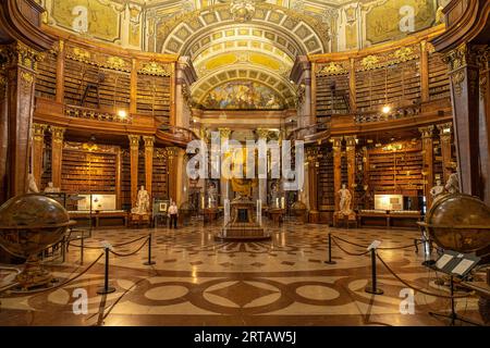 Staatssaal der Österreichischen Nationalbibliothek in Wien, Österreich, Europa Stockfoto