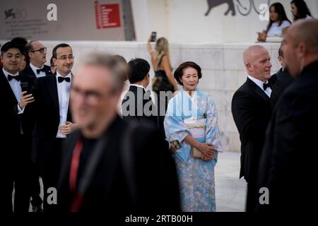 VENEDIG, ITALIEN - AUGUST 31: Patrick Dempsey, Michael Mann und Adam Driver besuchen einen roten Teppich für den Film „Ferrari“ auf der 80. Internationalen Veranstaltung von Venedig Stockfoto