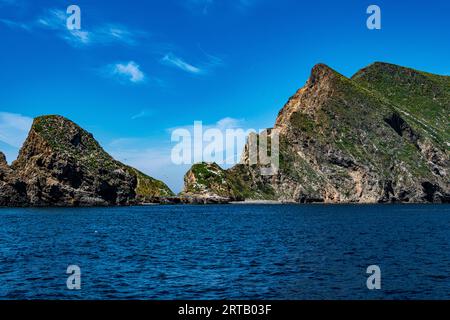 Blick auf Anacapa Island von einem Boot im Channel Islands National Park Stockfoto