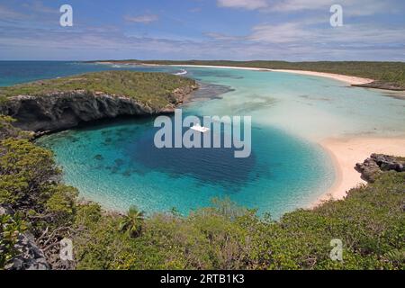 Dean's Blue Hole, Santa Maria, die Bahamas Stockfoto