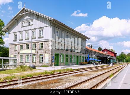 Historischer Grenzbahnhof Bayerisch Eisenstein in Bayerisch Eisenstein im Bayerischen Wald in Niederbayern, Bayern, Deutschland Stockfoto