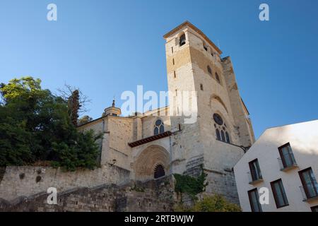 Europa, Spanien, Navarra, Estella-Lizarra, Kirche San Pedro de la Rua (Iglesia de San Pedro de la Rúa) Stockfoto