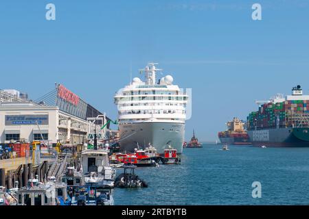 Seabourn Quest by Seabourn Cruise Line am Bostoner Kreuzfahrthafen im Seaport District, Stadt Boston, Massachusetts MA, USA. Stockfoto