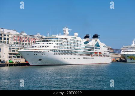 Seabourn Quest by Seabourn Cruise Line am Bostoner Kreuzfahrthafen im Seaport District, Stadt Boston, Massachusetts MA, USA. Stockfoto