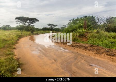 Schlammige Straße im Omo-Tal, Äthiopien Stockfoto