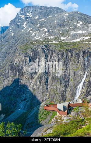 Aussichtsplattform auf Trollstigen, Andalsnaes, Moere und Romsdal, Norwegen Stockfoto