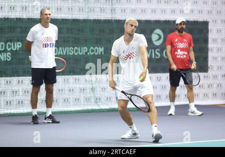 Zagreb, Kroatien. September 2023. Borna Gojo aus Kroatien in Aktion während des Trainings der Davis Cup Finals Group Stage 2023 im Arena Gripe Sports Centre am 12. September 2023 in Split, Kroatien. Foto: Sanjin Strucic/PIXSELL Credit: Pixsell/Alamy Live News Stockfoto