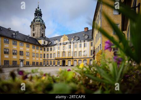 Prächtiger Innenhof der Heidecksburg, Rudolstadt, Bezirk Saalfeld-Rudolstadt, Thüringen, Deutschland, Europa Stockfoto