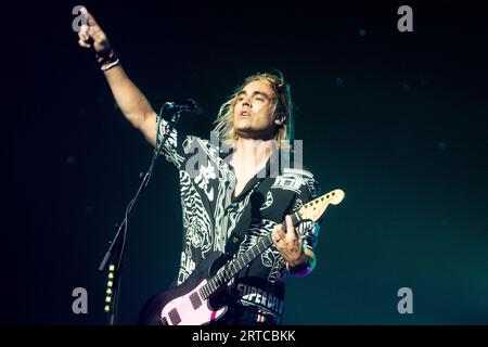 Charlie Simpson von Busted tritt am 10. September 2023 in London in der O2 Arena auf Stockfoto