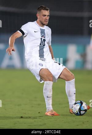 Serravalle, Italien. September 2023. TIMI Elsnik aus Slowenien während des UEFA EURO-Spiels 2024 im San Marino Stadion, Serravalle. Auf dem Bild sollte stehen: Jonathan Moscrop/Sportimage Credit: Sportimage Ltd/Alamy Live News Stockfoto