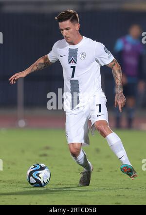 Serravalle, Italien. September 2023. Benjamin Verbic aus Slowenien während des Spiels der UEFA EURO 2024 im San Marino Stadion in Serravalle. Auf dem Bild sollte stehen: Jonathan Moscrop/Sportimage Credit: Sportimage Ltd/Alamy Live News Stockfoto