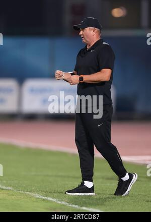 Serravalle, Italien. September 2023. Matjaz Kek, Cheftrainer Sloweniens, reagiert während des Spiels der UEFA EURO 2024 im Stadion San Marino in Serravalle. Auf dem Bild sollte stehen: Jonathan Moscrop/Sportimage Credit: Sportimage Ltd/Alamy Live News Stockfoto