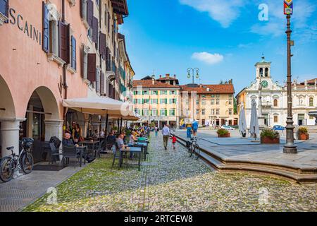 Piazza Giacomo Matteotti von Udine, Friaul Julisch Venetien, Italien Stockfoto