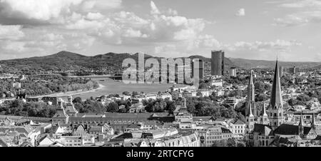 Aus der Luft von Bonn in schwarz-weiß, der ehemaligen Hauptstadt Deutschlands Stockfoto