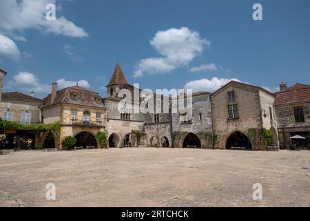 Monpazier ist eines der schönsten Dörfer Frankreichs und die berühmteste bastide. Dordogne. Stockfoto