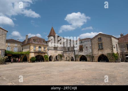 Monpazier ist eines der schönsten Dörfer Frankreichs und die berühmteste bastide. Dordogne. Stockfoto