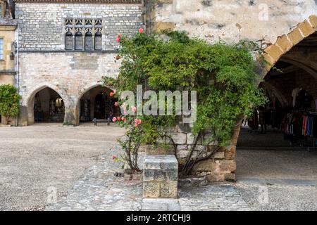 Monpazier ist eines der schönsten Dörfer Frankreichs und die berühmteste bastide. Dordogne. Stockfoto