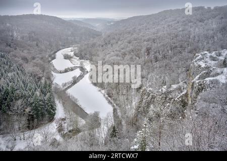 Blick auf die große lauter bei der Schlossruine Wartstein, großes Lautertal, Ehingen, Alb-Donau, Schwäbische Jura, Bade Stockfoto