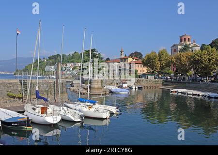 Hafen von Luino, Lago Maggiore, Lombardei, Italien Stockfoto
