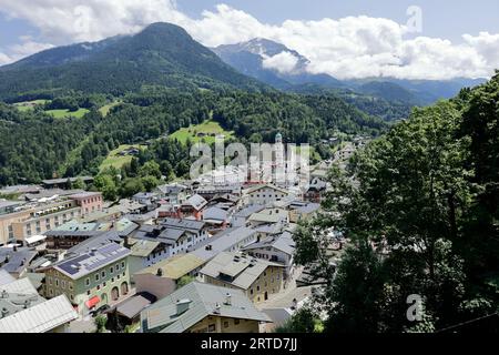 Blick auf die Stadt Berchtesgaden in Bayern Stockfoto