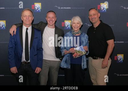 Ellen Burstyn und andere auf rotem Teppich Stockfoto