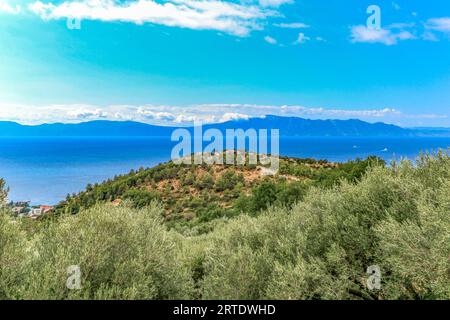 Wandern in den Bergen von Biokovo in Drvenik in Kroatien Stockfoto