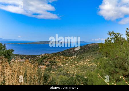 Wandern in den Bergen von Biokovo in Drvenik in Kroatien Stockfoto