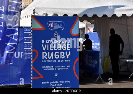 Marseille, Frankreich. September 2023. Blick auf den Eingang zum Rugby World Cup Village in Marseille. Rugby World Cup Village in Marseille, Frankreich. (Foto: Gerard Bottino/SOPA Images/SIPA USA) Credit: SIPA USA/Alamy Live News Stockfoto