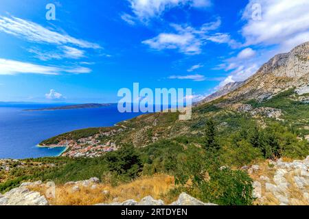 Ruinen der Gradina-Festung auf dem Berg Drvenik Biokovo in Kroatien Stockfoto