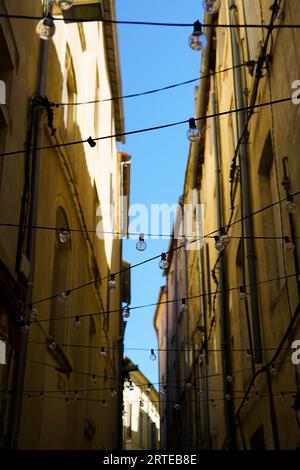 Straßenansicht von Nimes, Frankreich Stockfoto