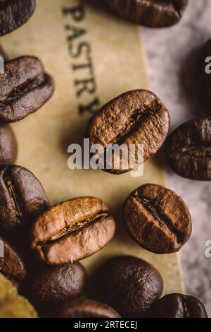 Kaffeebohnen (Makroaufnahme) Stockfoto