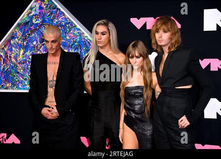 Damiano David, Ethan Torchio, Victoria de Angelis und Thomas Raggi aus Maneskin nahmen an den MTV Video Music Awards 2023 im Prudential Center in Newark, New Jersey Teil. Bilddatum: Dienstag, 12. September 2023. Stockfoto