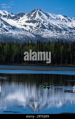 Kajakfahrer im Denali State Park, Alaska, USA; Alaska, Vereinigte Staaten von Amerika Stockfoto
