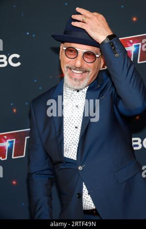 Pasadena, Ca. September 2023. Howie Mandel bei Staffel 18 America's Got Talent Red Carpet Live Show im Hotel Dena in Pasadena, Kalifornien am 12. September 2023. Quelle: Faye Sadou/Media Punch/Alamy Live News Stockfoto
