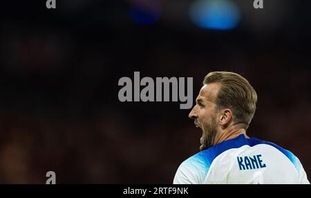 Glasgow. September 2023. Der Engländer Harry Kane reagiert auf ein Freundschaftsspiel zwischen Schottland und England in Glasgow am 12. September 2023. Quelle: Xinhua/Alamy Live News Stockfoto