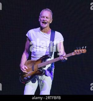 Hollywood, Usa. September 2023. Sting tritt am Dienstag, den 12. September 2023 auf der Bühne im Hard Rock Live im Seminole Hotel und Casino Hollywood in Hollywood, Florida, auf. Foto von Gary i Rothstein/UPI Credit: UPI/Alamy Live News Stockfoto