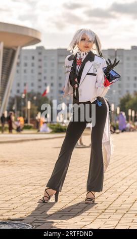 Geek-Gemeinschaft von erstaunlichen Cosplayern Party an einem sonnigen Tag Stockfoto