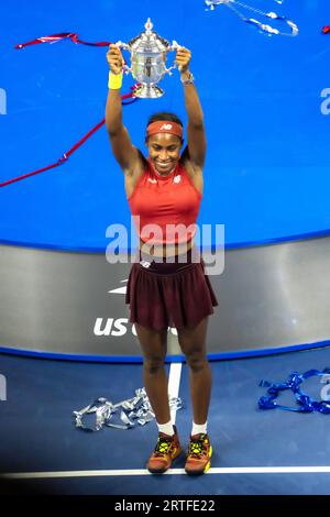 Coco Gauff (USA) gewinnt die Women's Singles Finals beim US Open Tennis 2023. Stockfoto